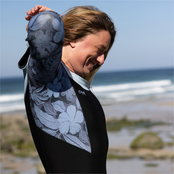 2025 O'Neill Womens Epic 4/3mm Chest Zip Wetsuit 5651 - Black / Stormy Palm / Fade Denim